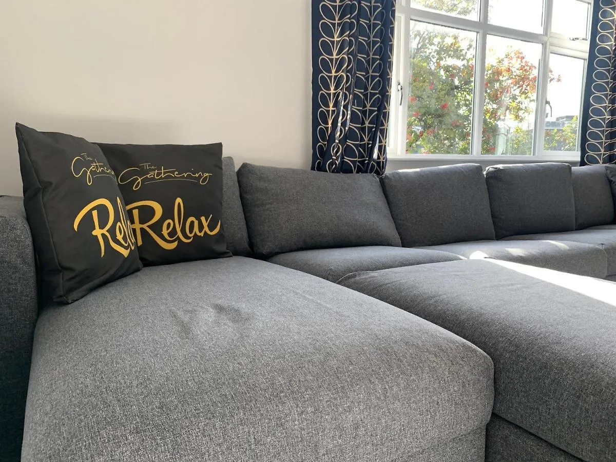 Apartment The Lower Gathering - Sleeps Up To 13 Sale United Kingdom